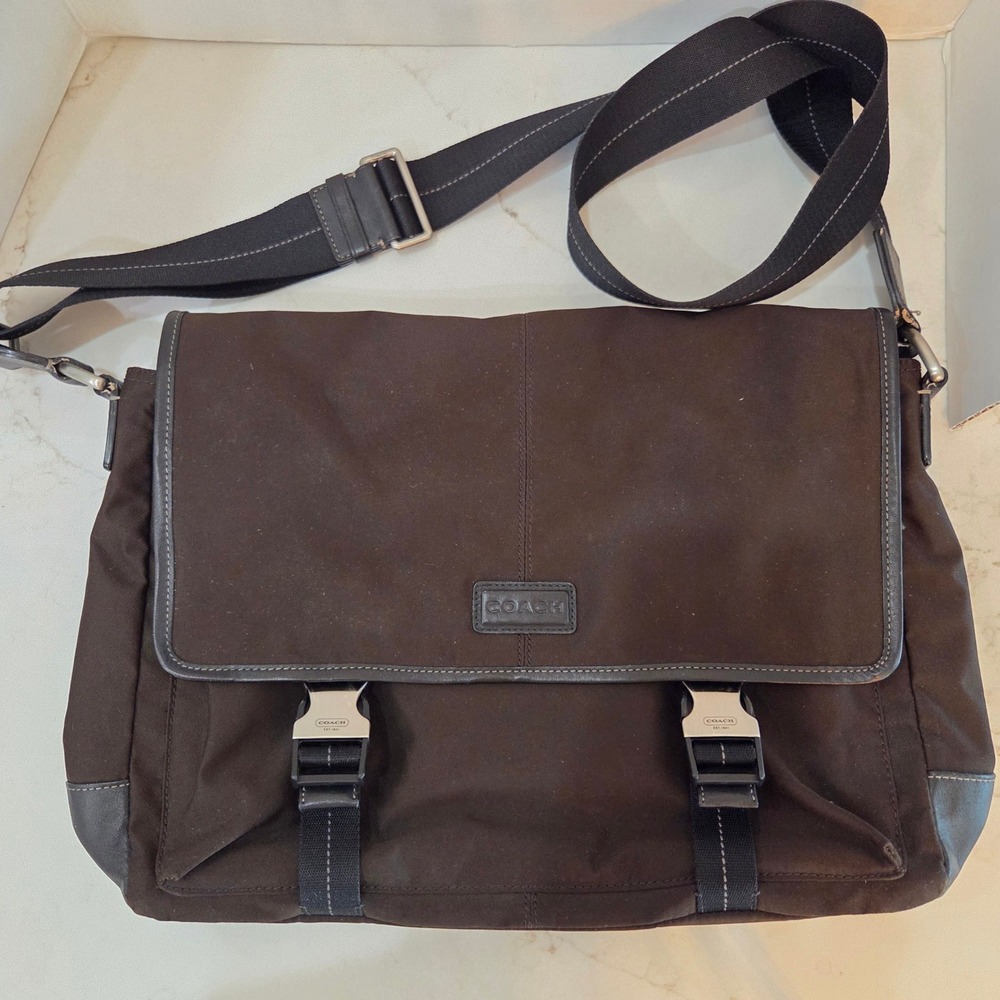 Coach Messenger Bag L Black Nylon Leather Trim Professional Commuter Techwear